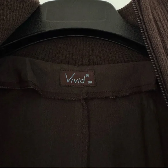 🛍️SALE🛍️ Vivid Vintage Women's Dress with a Front Full Zip Closure (Brown) - Picture 5 of 7